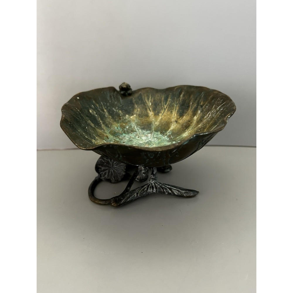 Vintage Japanese Meiji Period Cast Bronze Lotus Leaf Blossom Bowl W/Perched Frog